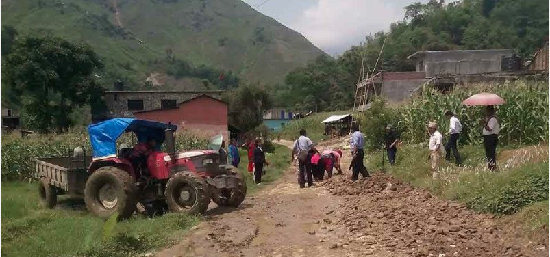 बर्षातमा पनि सडक सञ्चालन गर्ने